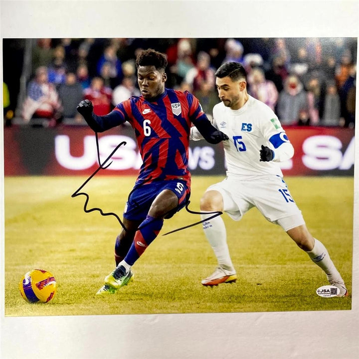 Yunus Musah signed Team USA USMNT 11x14 photo autograph (A) ~ JSA