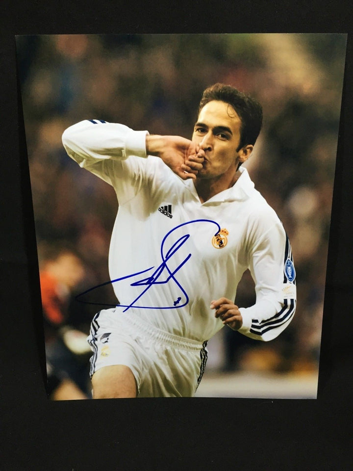 RAUL GONZALEZ BLANCO SIGNED AUTOGRAPHED SOCCER 8X10 PHOTO REAL MADRID COA RARE!