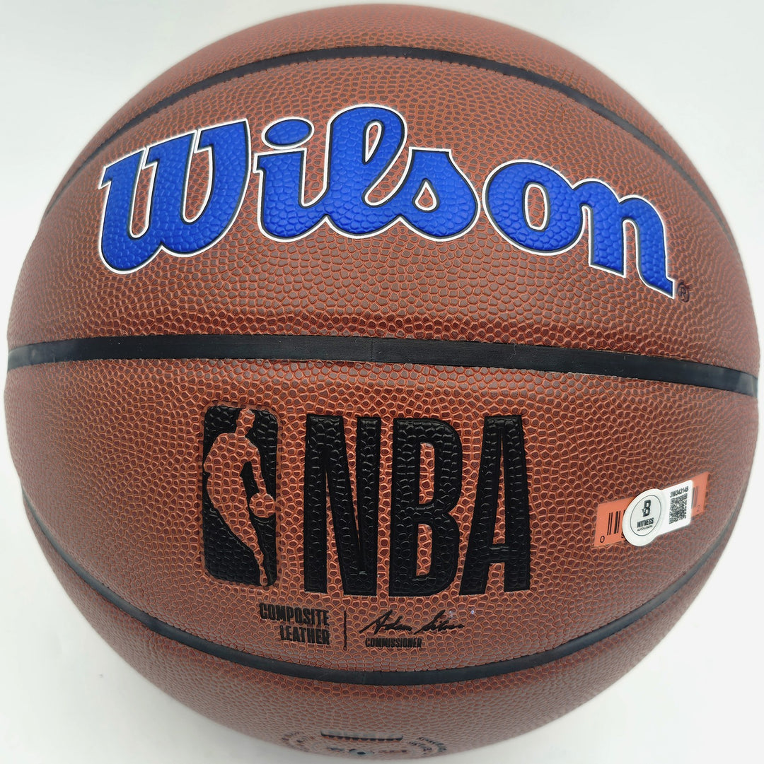 Allen Iverson Auto Composite Leather Basketball 76ers Logo (Smudged) Beckett Wit