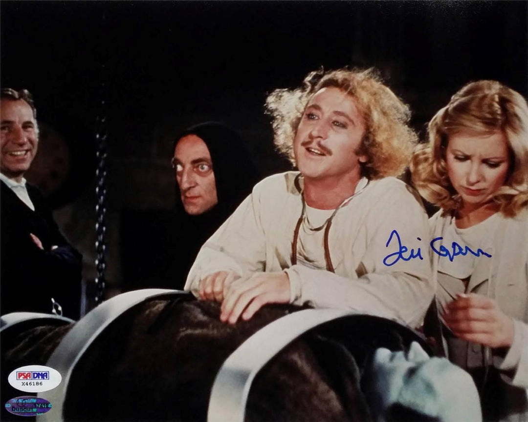 Teri Garr Signed 8x10 Photo PSA/DNA Auto Autograph OC Dugout Hologram F