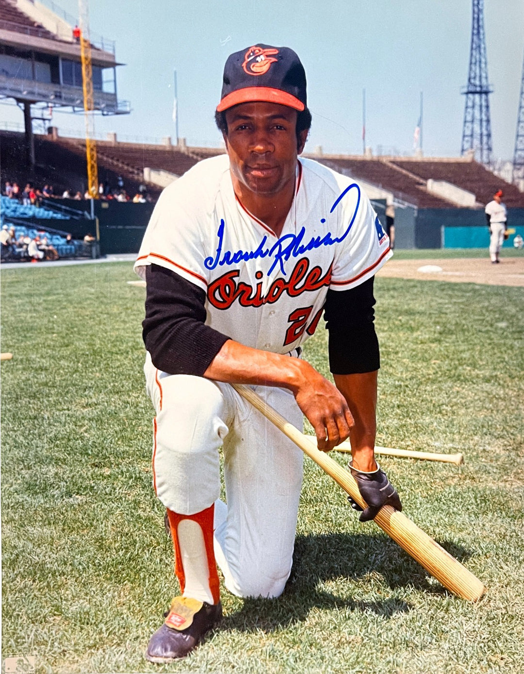Frank Robinson signed Baltimore Orioles MLB 8x10 Photo imperfect- COA (HOF/TC)