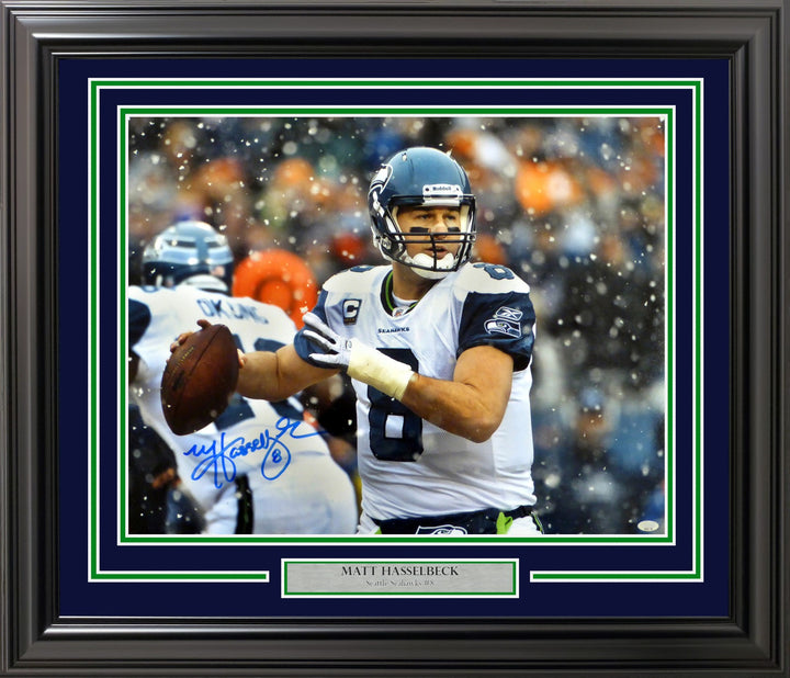 Matt Hasselbeck Autographed Signed Framed 16x20 Photo Seattle Seahawks MCS Holo