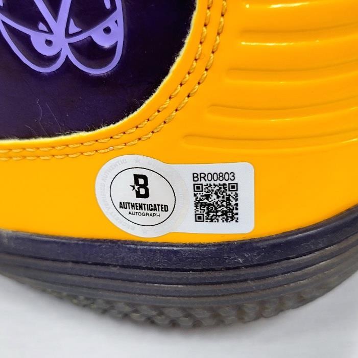 Snoop Dogg signed "Lakers" Adidas adiPure Shoes Autograph ~ Beckett BAS