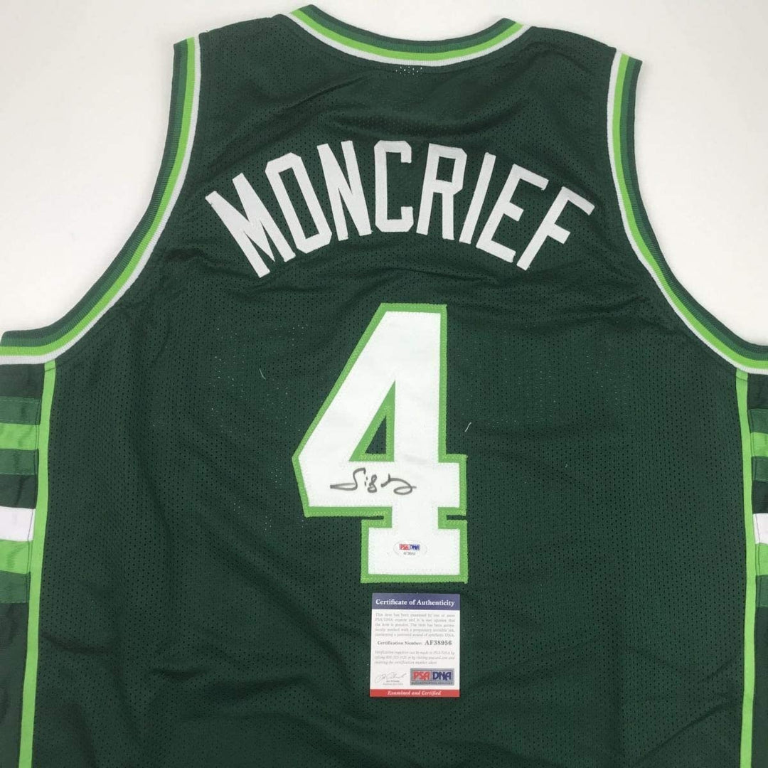 Signed SIDNEY MONCRIEF Milwaukee Green/White Jersey PSA COA Auto