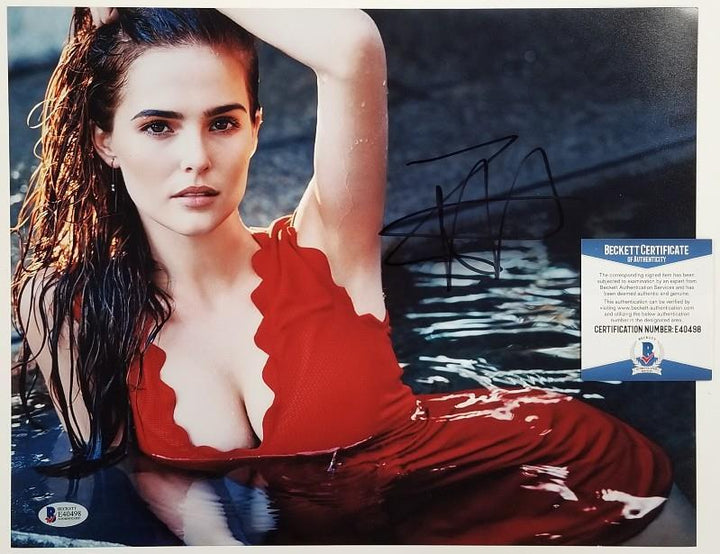 Actress ZOEY DEUTCH Signed 11x14 Photo Set It Up Auto ~ Beckett BAS COA