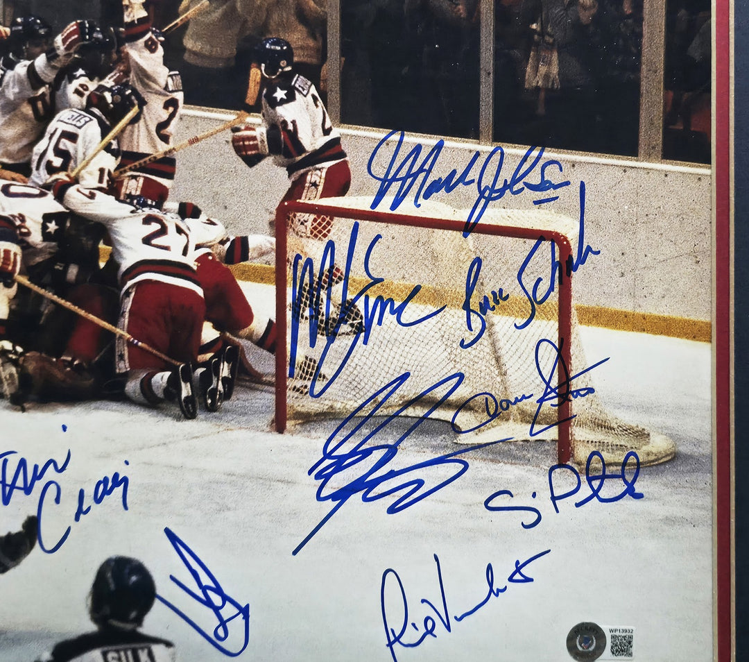 1980 Team USA Miracle on Ice Signed Framed 16x20 Photo With 19 Sigs BAS Witness