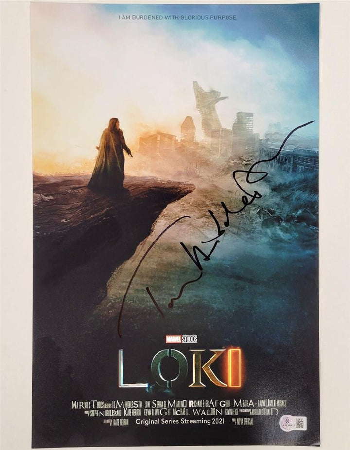 Tom Hiddleston signed Loki 11x17 photo Marvel autograph ~ Beckett BAS
