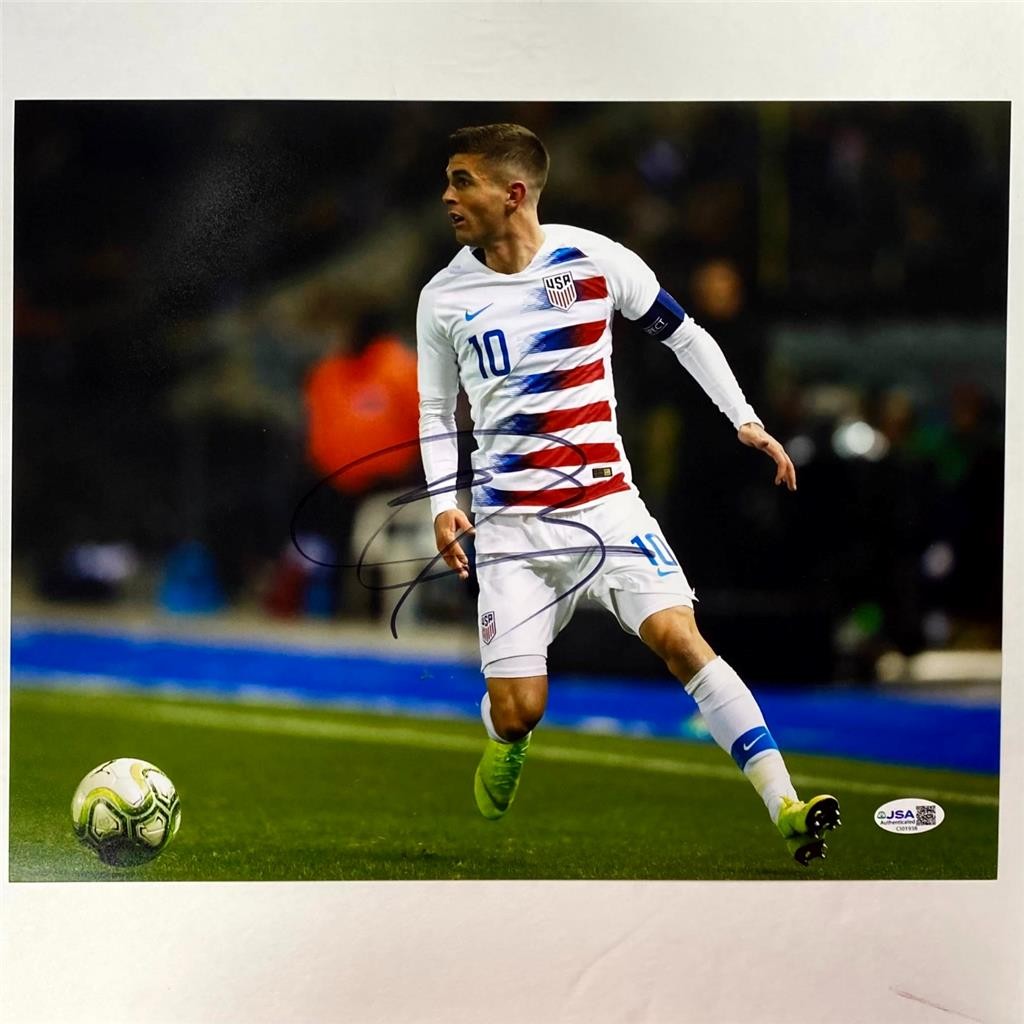 Christian Pulisic signed Team USA USMNT 11x14 photo autograph ~ JSA