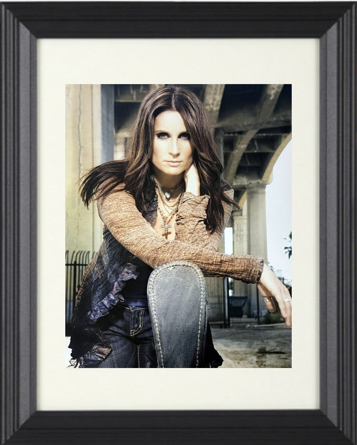 Terri Clark Metallic 11x14 Photo Framed(Country Music Singer/Grand Ole Opry/HOF)