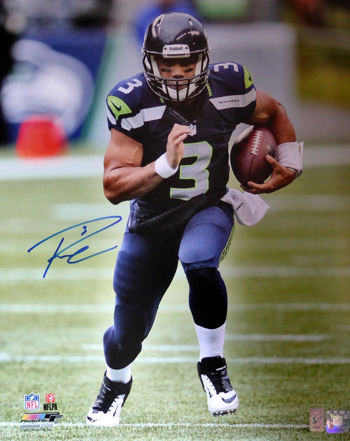Russell Wilson Signed 16x20 Photo Seattle Seahawks RW Holo