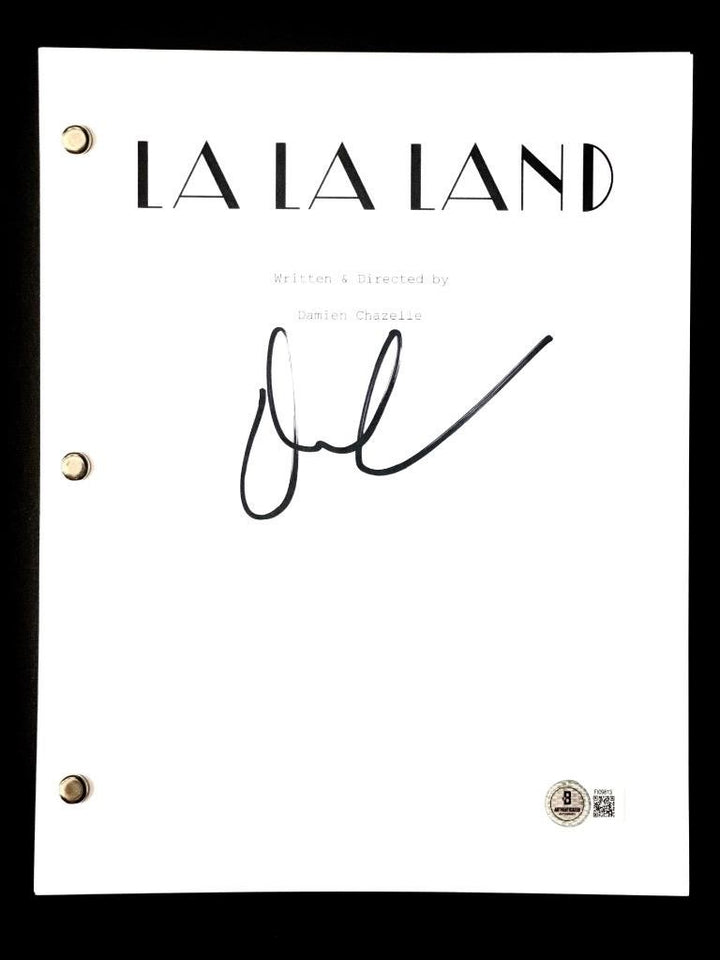 Damien Chazelle signed LA LA LAND full movie script autograph (C) ~ Beckett BAS