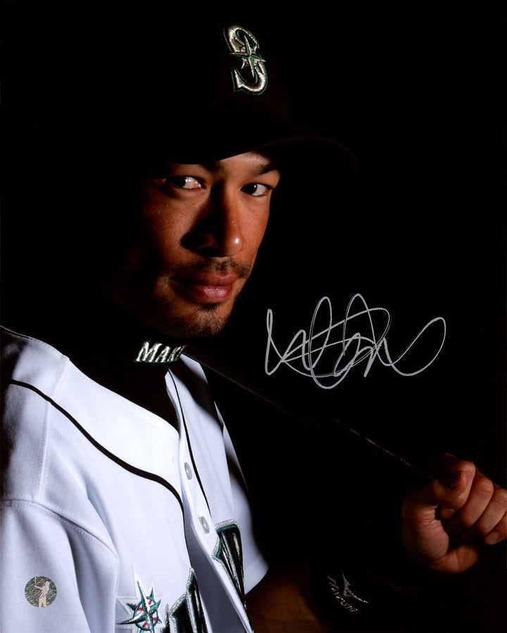 Ichiro Suzuki Autographed Signed 8x10 Photo Seattle Mariners IS Holo