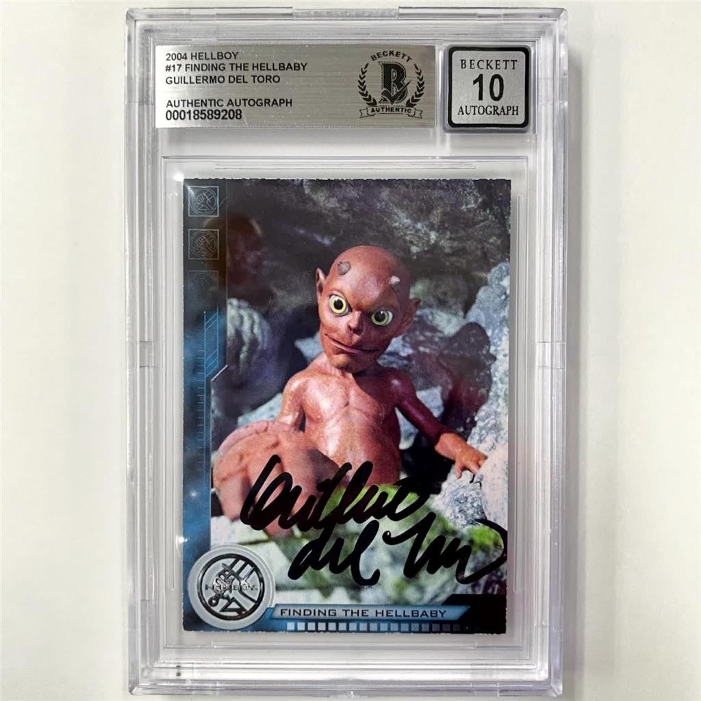 Guillermo Del Toro signed 2004 Hellboy Hellbaby #17 card (B) Beckett BAS Auto 10