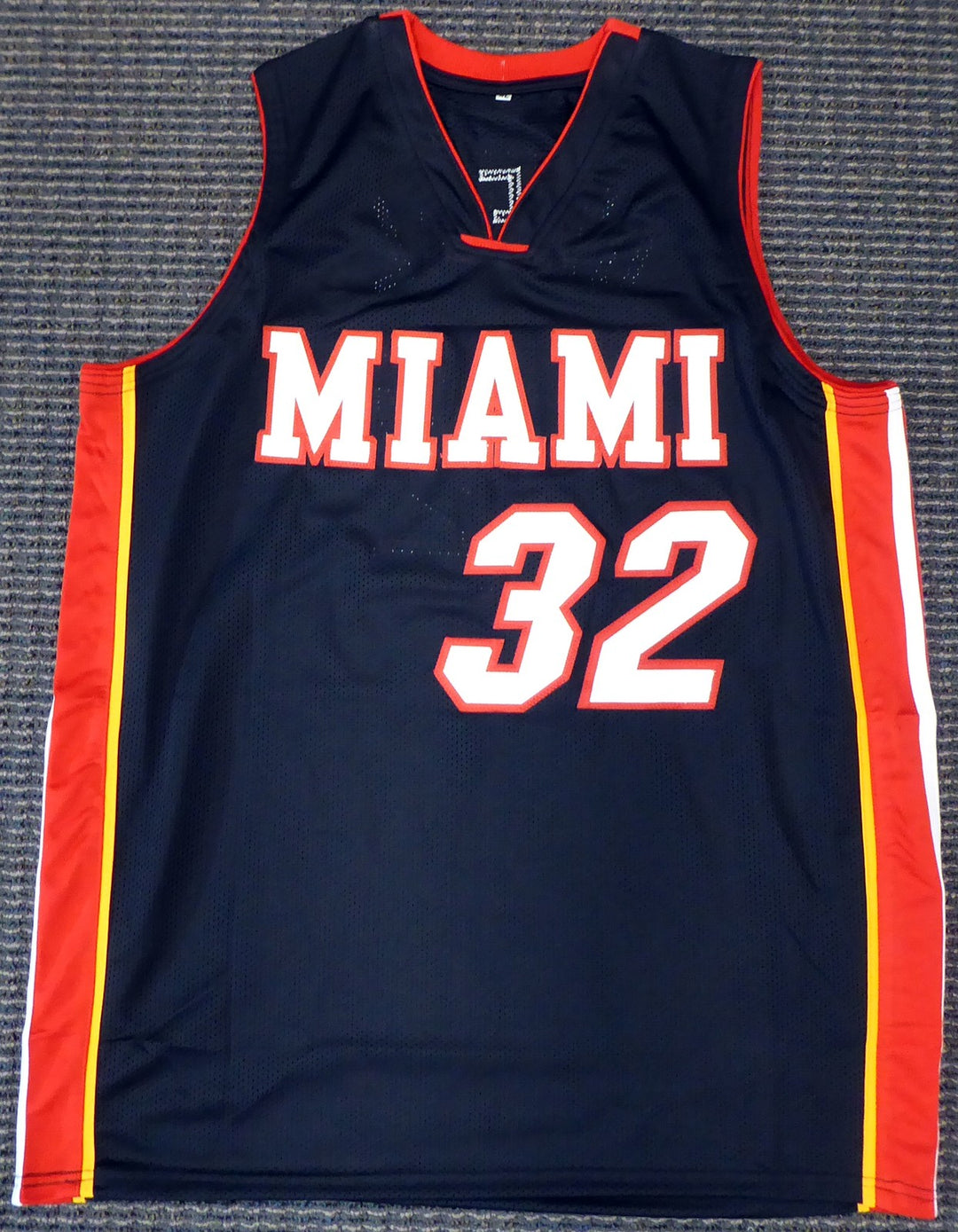 Miami Heat Shaquille Shaq O'Neal Signed Black Jersey On 3 Beckett BAS