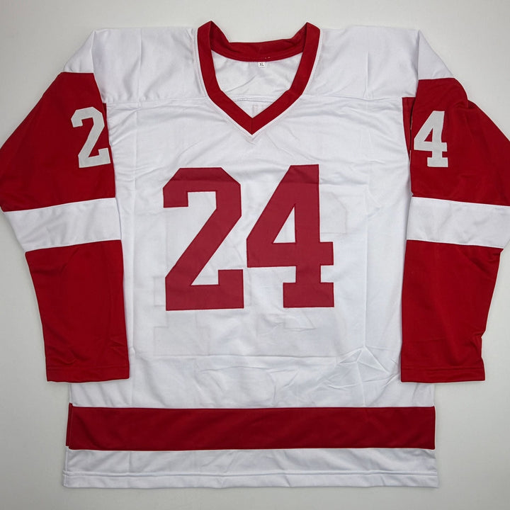 Autographed/Signed Chris Chelios Detroit White Hockey Jersey Beckett COA