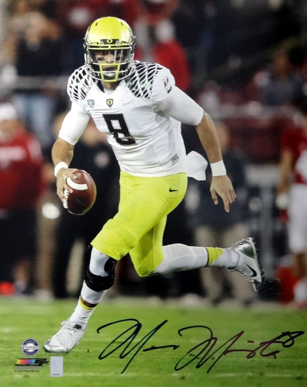 Marcus Mariota Signed 16x20 Photo Oregon Ducks MM Holo