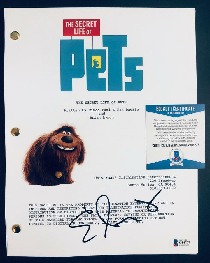 Eric Stonestreet aka "Duke" signed The Secret Life of Pets movie script BAS COA