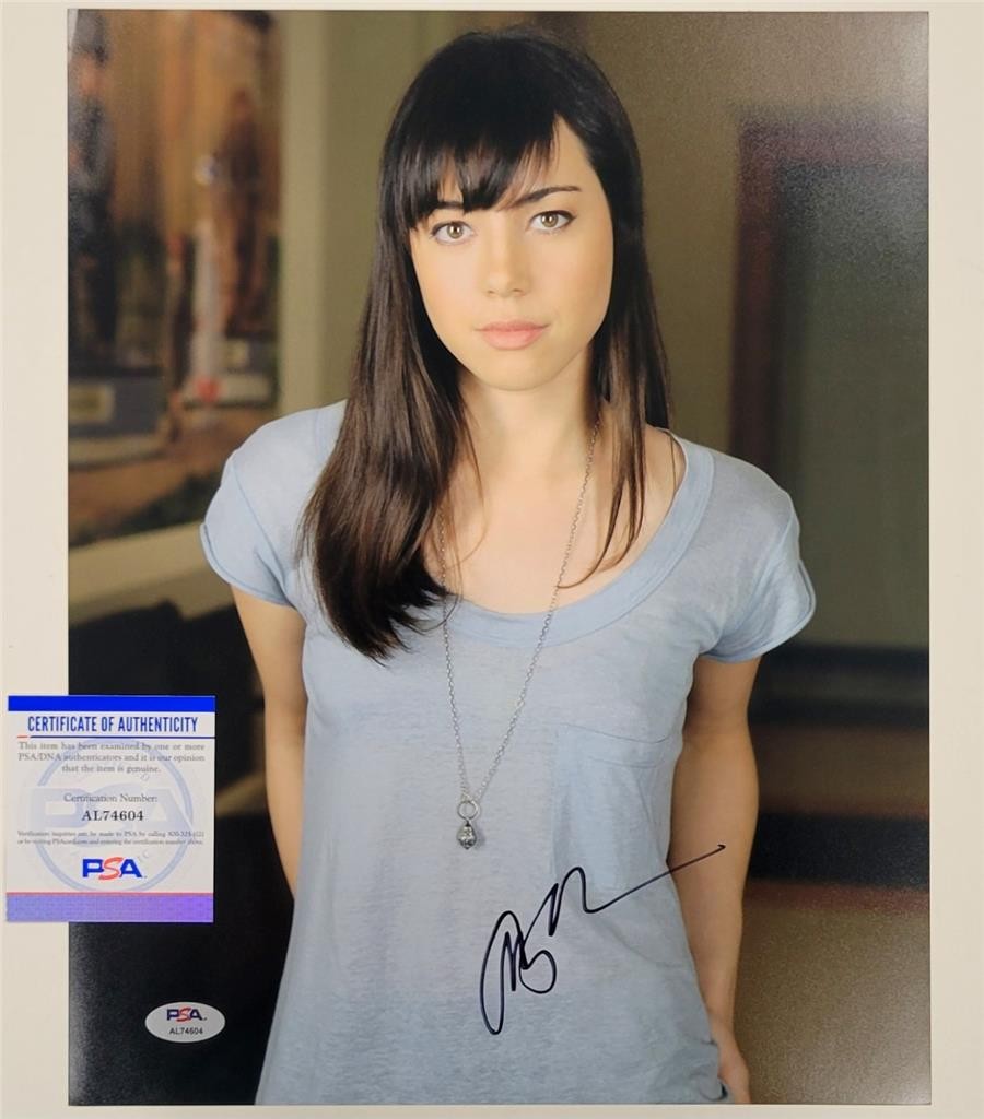 Aubrey Plaza signed 11x14 photo actress autograph ~ PSA COA