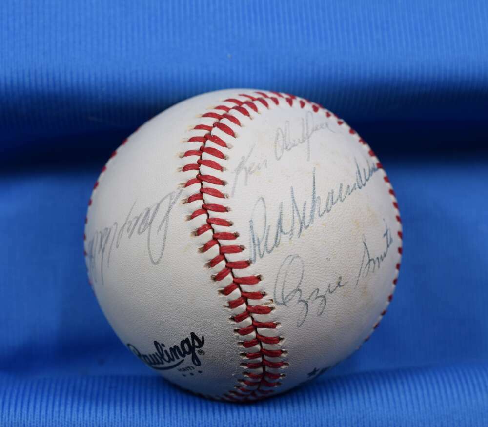1983 Cardinals Ozzie Porter Red JSA Autograph NL Feeney Signed By 7 BasebaLL