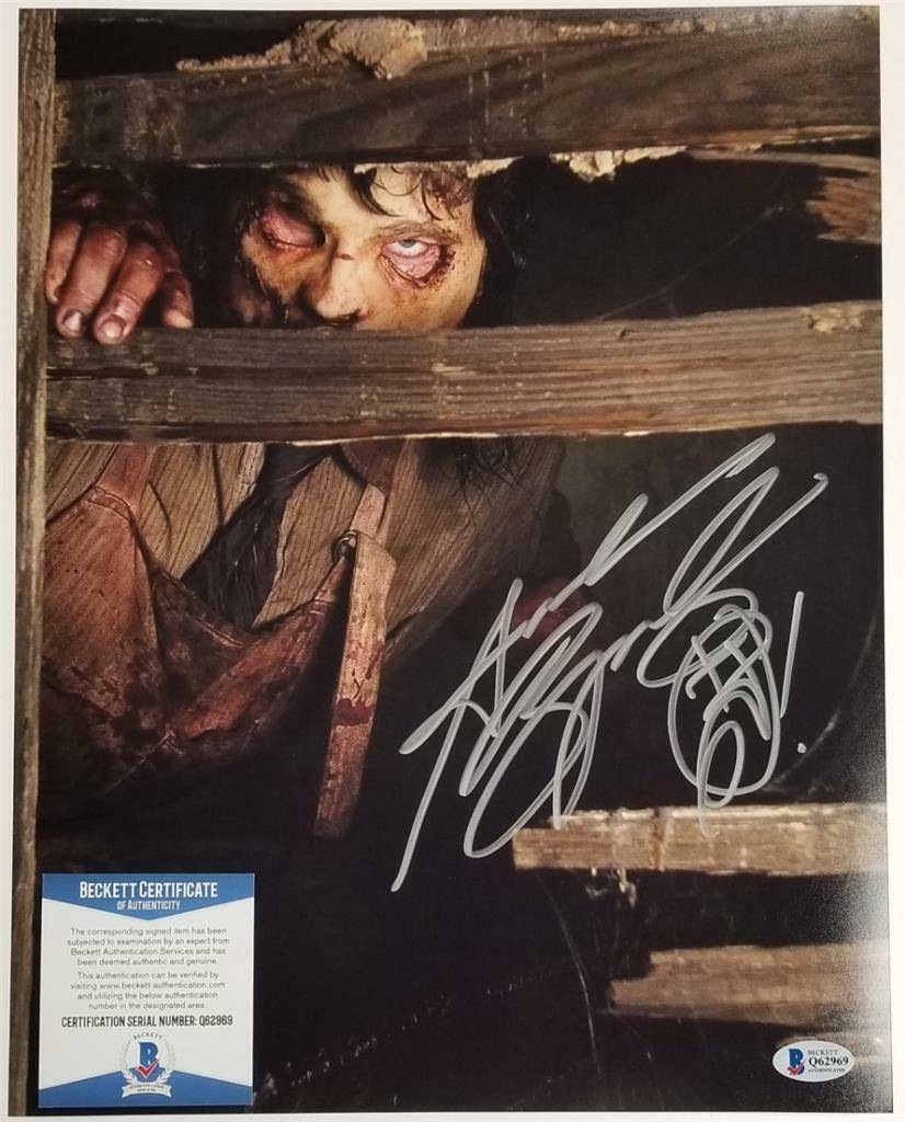 Andrew Bryniarski signed Texas Chainsaw Massacre 11x14 Photo #5 ~Beckett BAS COA