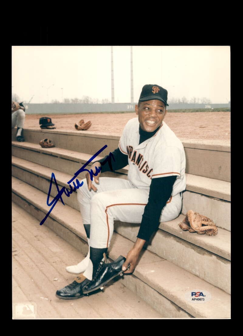 Willie Mays PSA DNA Autographed 8x10 Photo Signed Giants