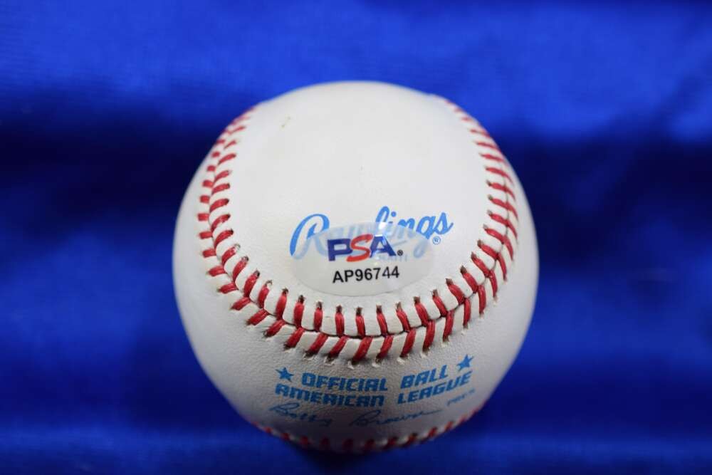 Reggie Jackson PSA DNA Coa Autograph American League OAL Signed Baseball Yankees