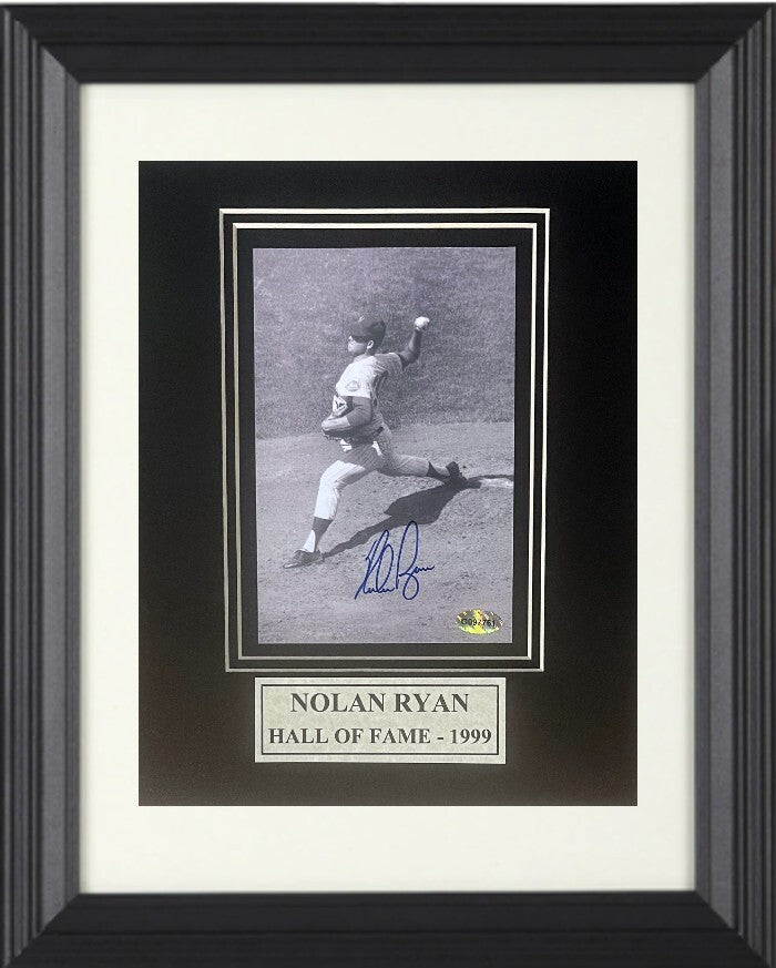 Nolan Ryan signed New York Mets 5X7 Photo Custom Framing- COA (HOF/7 No Hitter)
