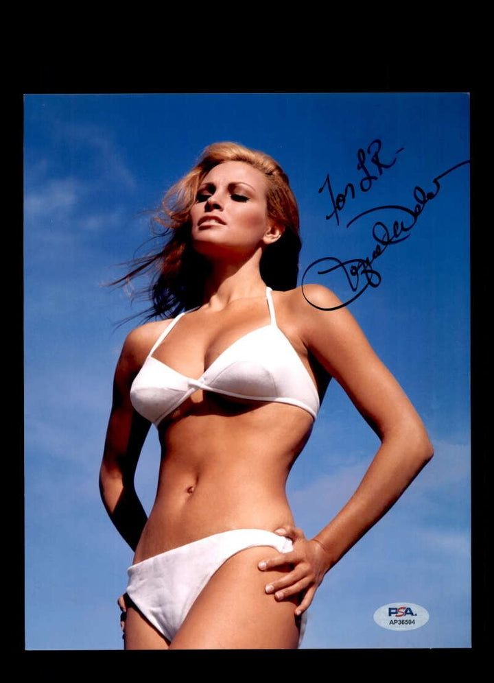 Raquel Welch PSA DNA Coa Signed 8x10 Photo Autographed