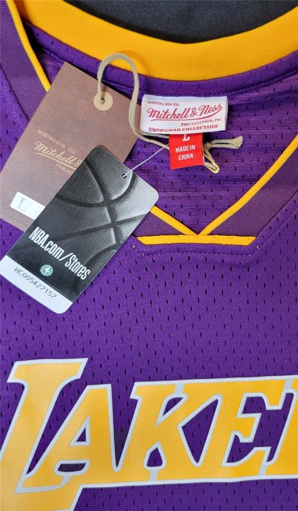 Shaquille O'Neal Shaq signed Mitchell & Ness 1999-00 Lakers Jersey autograph PSA