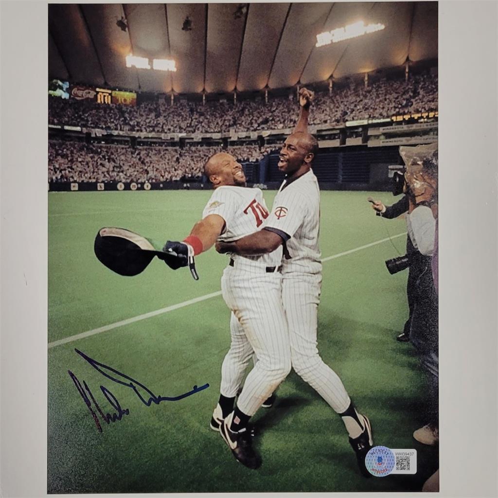 Chili Davis signed Twins 8x10 photo #1 autograph (B) ~ BAS Beckett Witness Holo