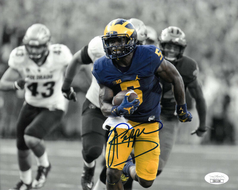 Jabrill Peppers signed Michigan Wolverines Spotlight Run 8X10 Photo - JSA