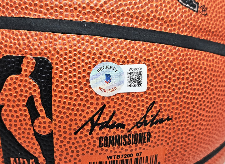 Tracy McGrady Auto Authentic Indoor Outdoor I/O Basketball Raptors Magic Beckett