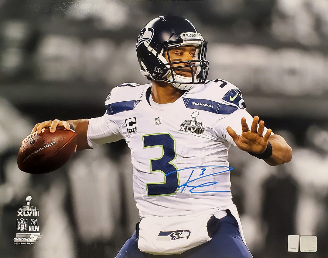 Russell Wilson Signed 16x20 Photo Seattle Seahawks Super Bowl RW Holo