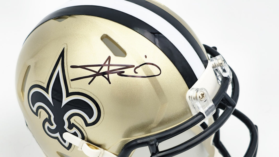 Alvin Kamara Signed New Orleans Saints Gold Speed Mini Helmet Beckett Wit