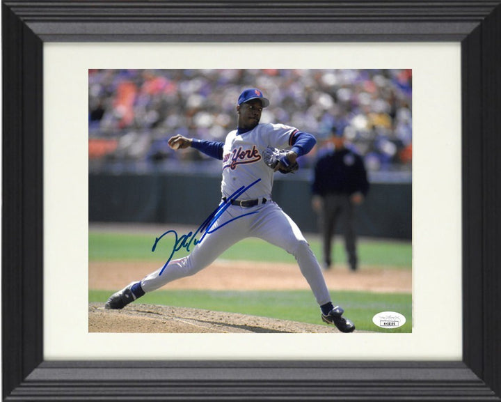 Dwight/Doc Gooden signed New York Mets 8x10 Photo Framed - JSA Sticker (CY/ROY)