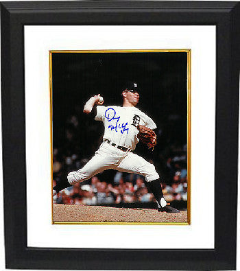 Denny McLain signed Detroit Tigers 8x10 Photo Custom Framed (blue sig)