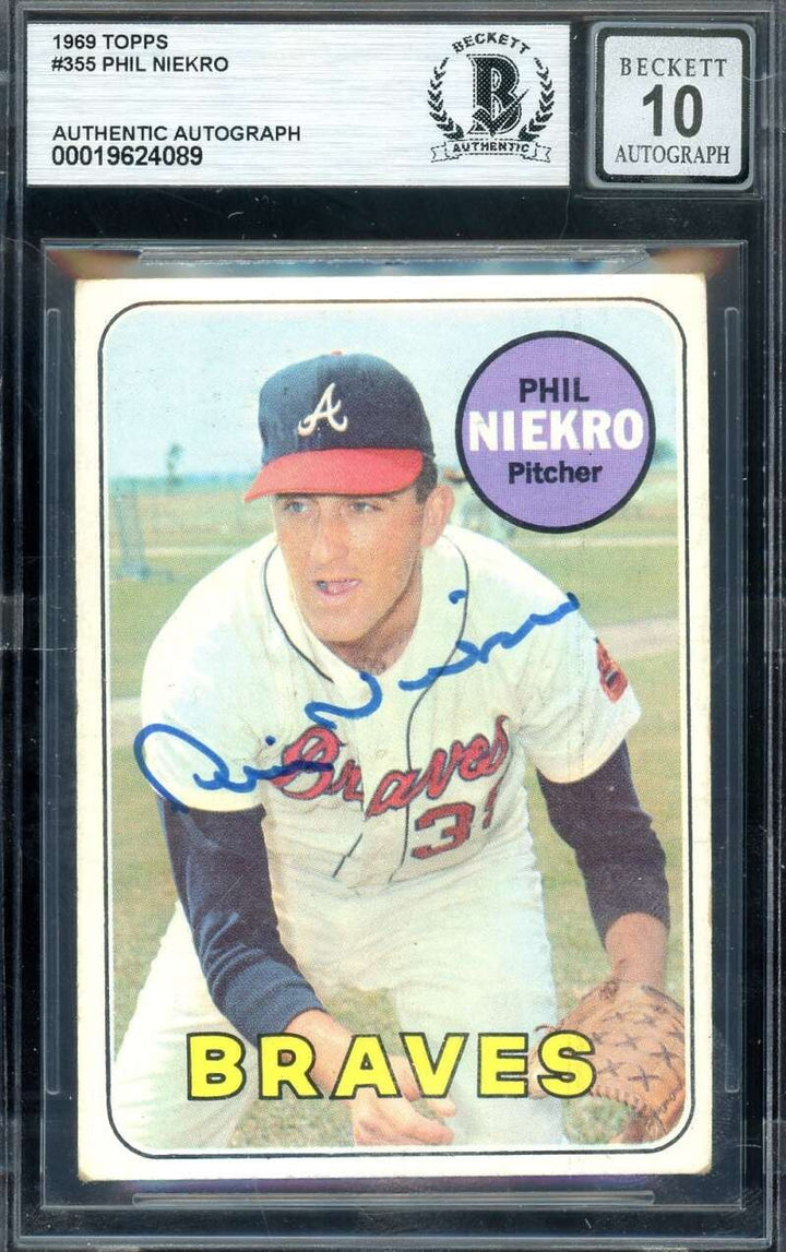 Phil Niekro Gem Mint 10 Beckett BAS Signed 1969 Topps Autograph