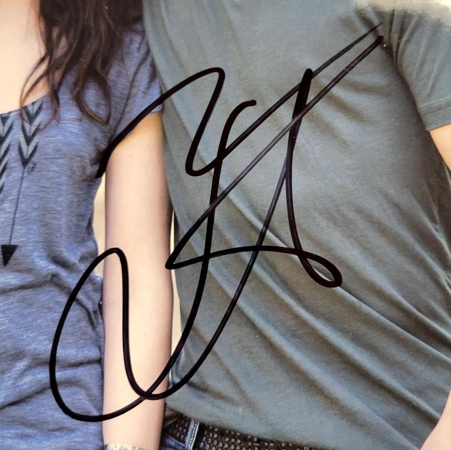 Taylor Lautner signed Twilight 11x14 photo autograph ~ Beckett BAS holo