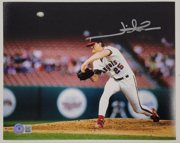Jim Abbott signed California Angels 8x10 Photo Autograph ~ Beckett BAS Witness