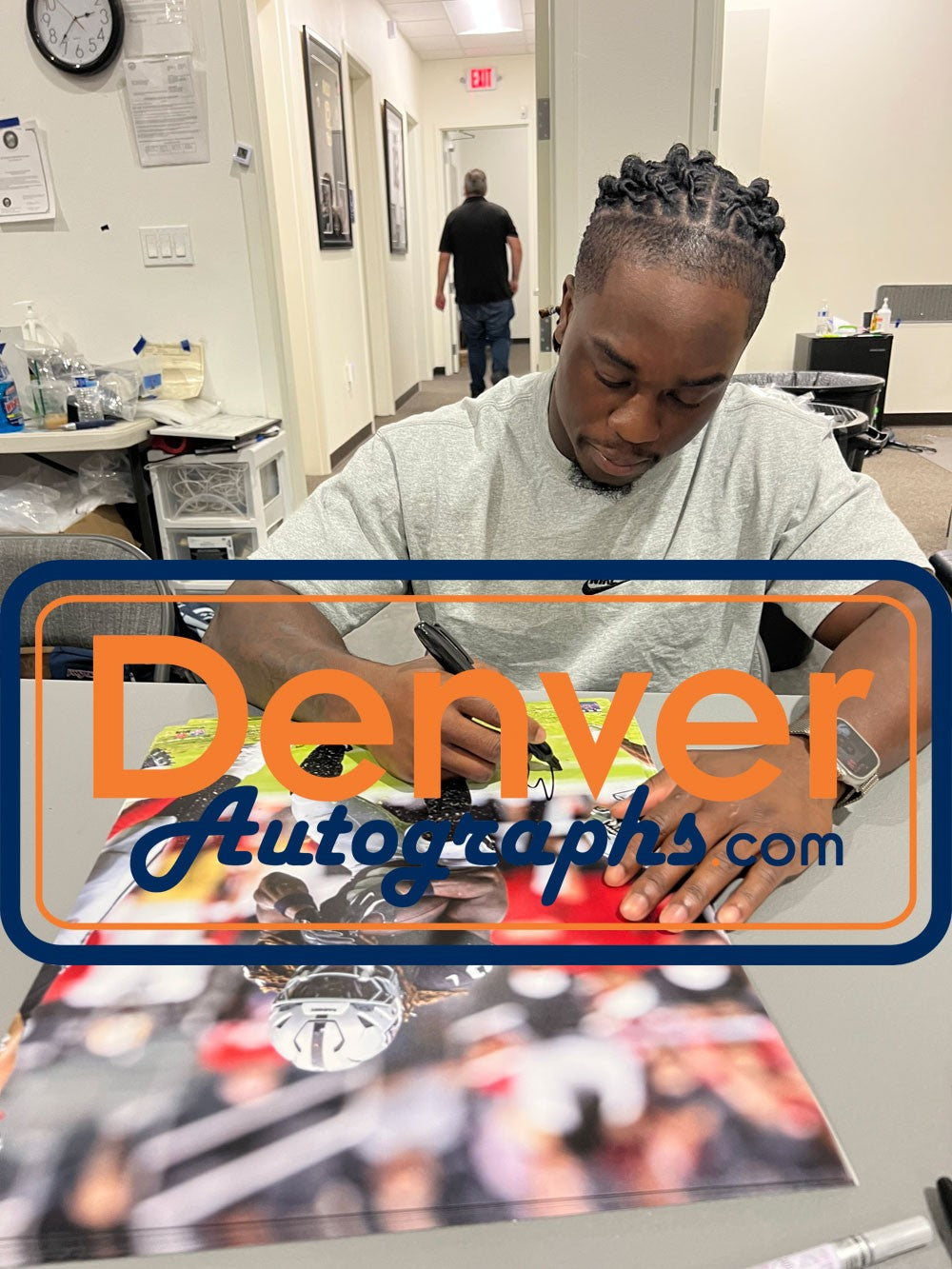 Ashton Jeanty Autographed Las Vegas Raiders 16x20 Photo Beckett Witness 53213