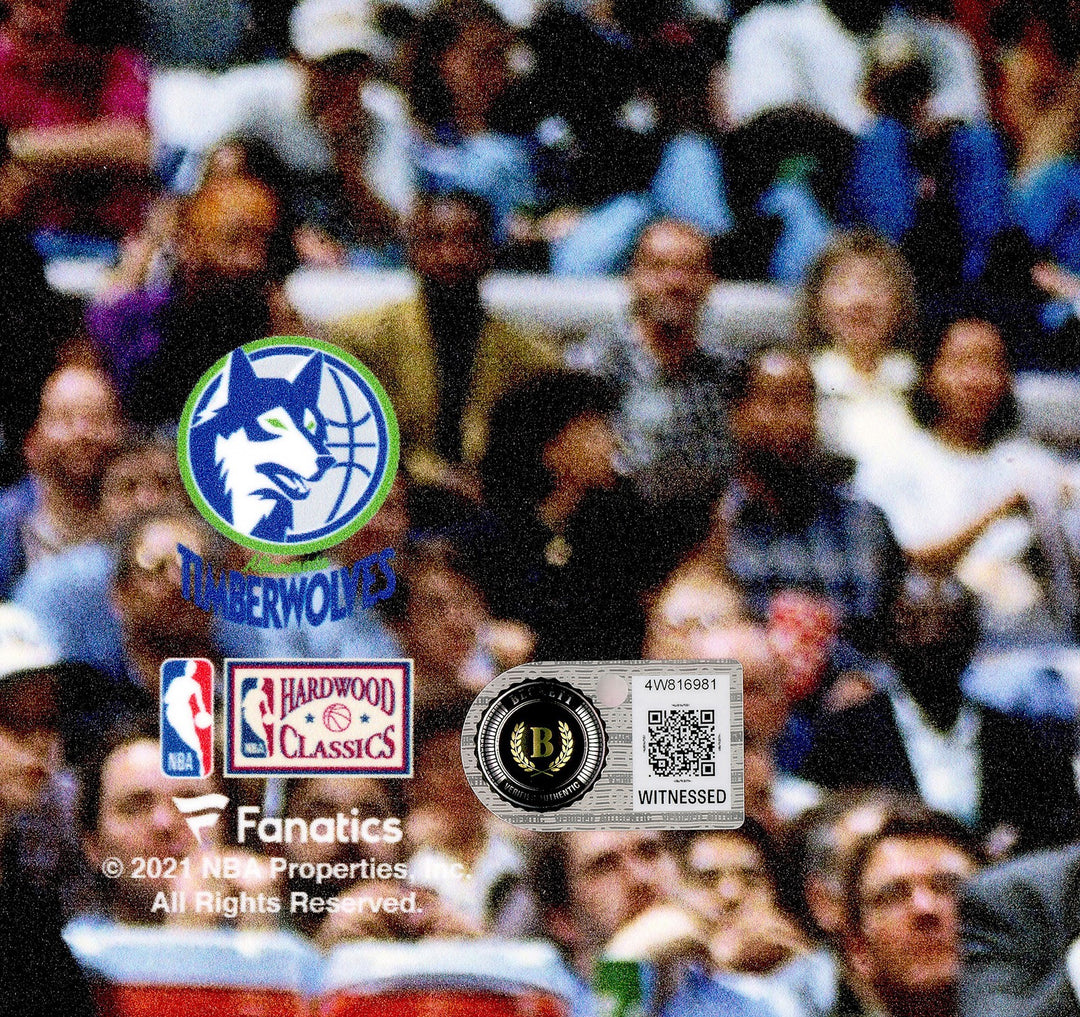 Kevin Garnett Signed 16x20 Photo Minnesota Timberwolves Beckett BAS Witness
