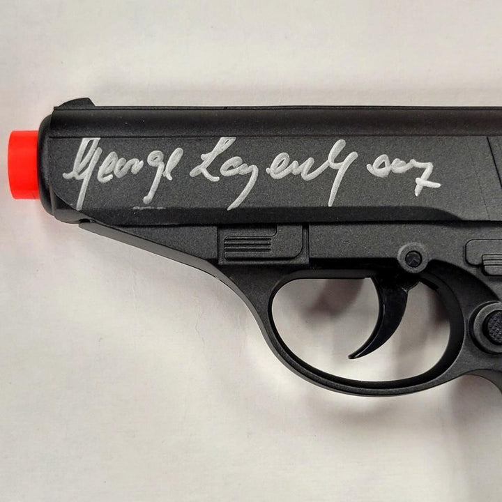 George Lazenby signed James Bond 007 Airsoft Gun LE #'ed /50 ~ Beckett BAS