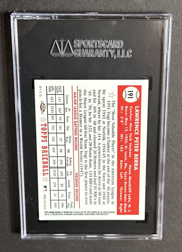 2002 TOPPS Chrome 1952 YOGI BERRA On Card Mint AUTO SGC 8 Mint + Rare Hof