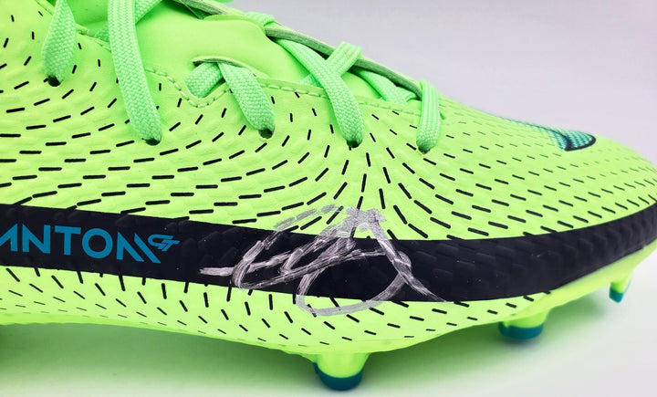Mason Mount Signed Green Nike Phantom Cleat Shoe Chelsea F.C. Size 10 Beckett