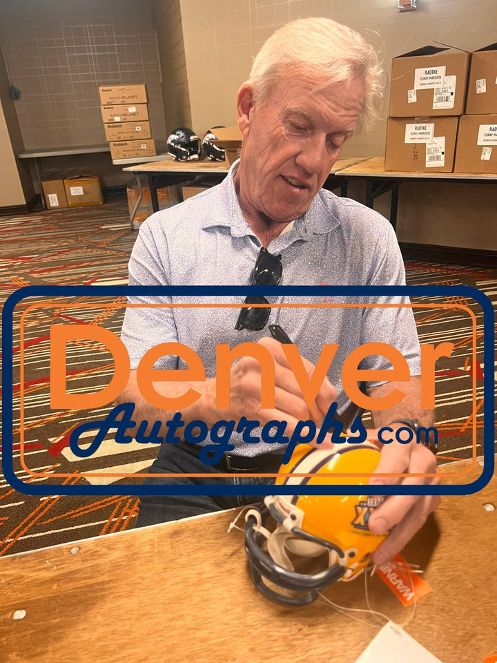 John Elway Signed Denver Broncos Super Bowl XXXIII Mini Helmet Beckett W 55209
