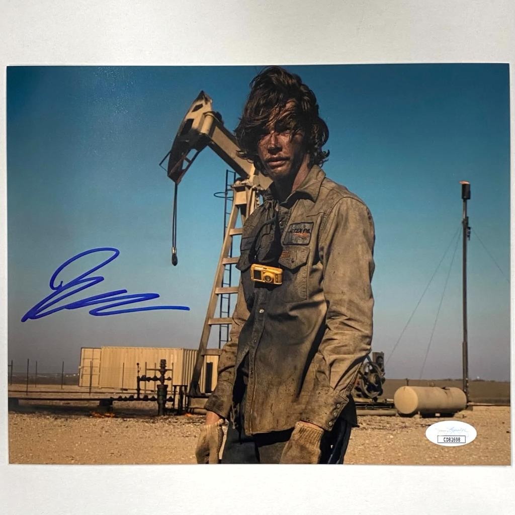 Jacob Lofland signed Landman tv series 8x10 Photo autograph (B) ~ JSA