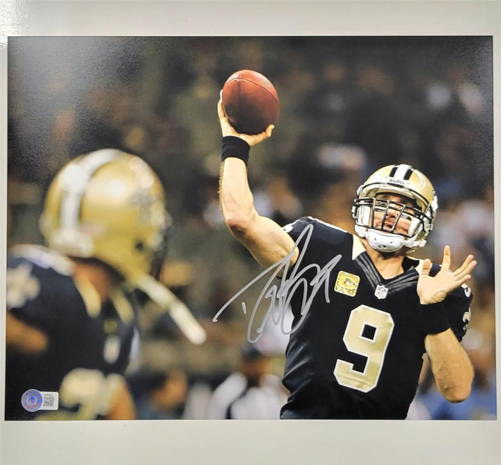 Drew Brees autograph signed New Orleans Saints 11x14 Photo ~ Beckett BAS