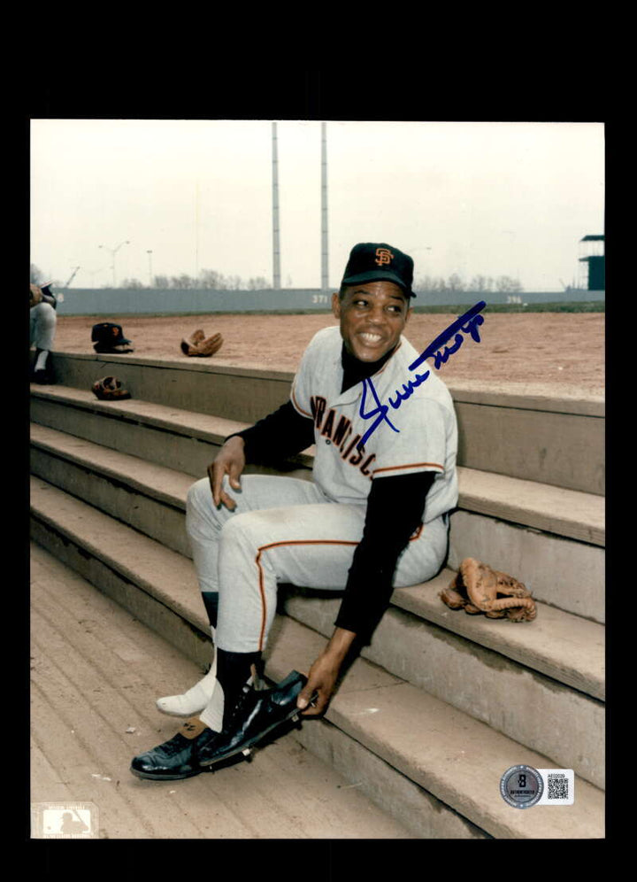 Willie Mays Beckett BAS Signed  8x10 Photograph Autographed Giants
