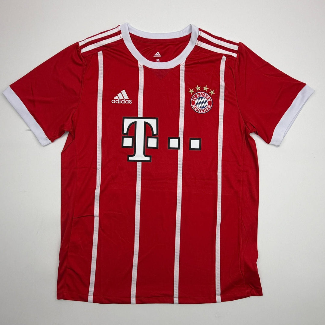 Autographed/Signed Robert Lewandowski Bayern Munich Red Jersey Beckett BAS COA
