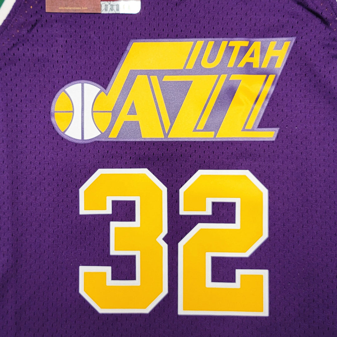 Jazz Karl Malone Auto Purple Authentic Mitchell & Ness Jersey Size L Beckett Wit